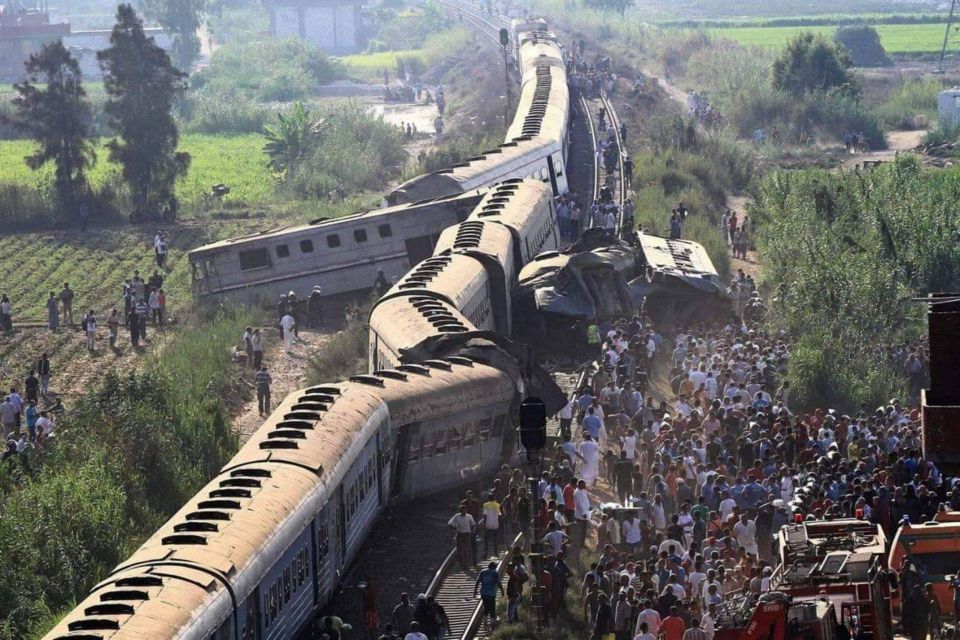 تصادم قطارين في مصر يتسبب بوفيات وجرحى