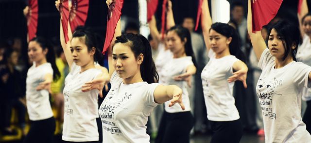 جزءا كبير من النقاش الدائر حول الثقافة الصينية، خاصة حول تعريف الثقافة الصينية، يعدّ نقاشا فضفاضا